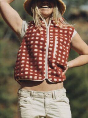 Midnight Lunch Montana Vest Checkered Fleece Full Zip Signature Red White Medium